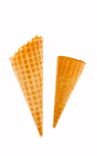 Chifres para sorvete isolado em fundo branco — Fotografia de Stock