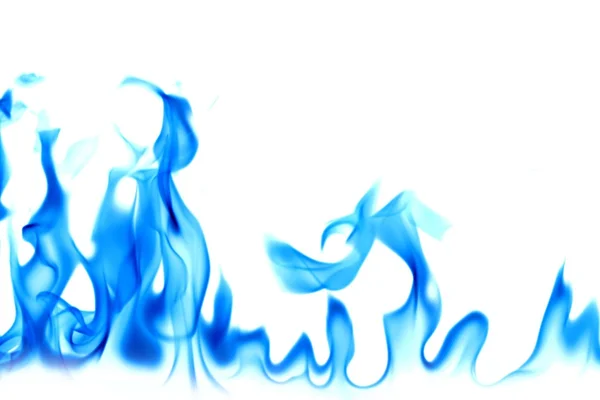 Fuego azul sobre fondo blanco — Foto de Stock