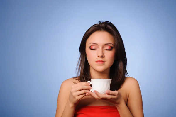 Woman hold hot cup — Stock Photo, Image