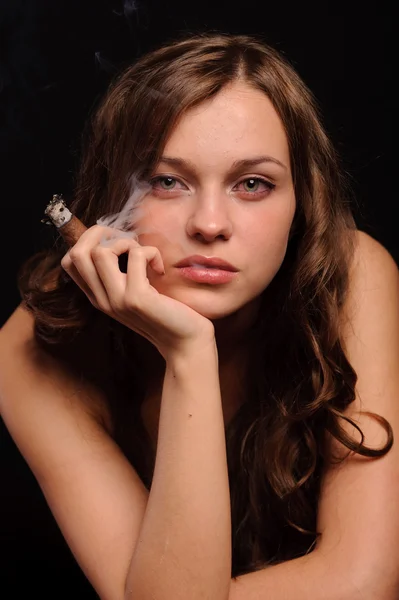 Smoking woman — Stock Photo, Image