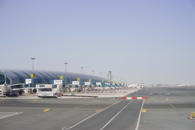 Emirates airbus a340 dubai Havaalanı üzerinde 13 Şubat 2013 yılında du
