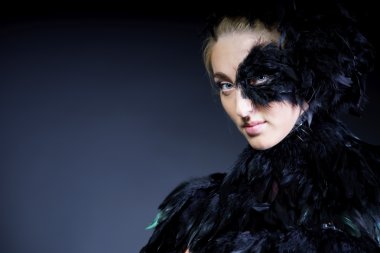 seksi kadın siyah tüy yarım maskesi