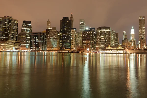 Lower Manhattan la nuit — Photo