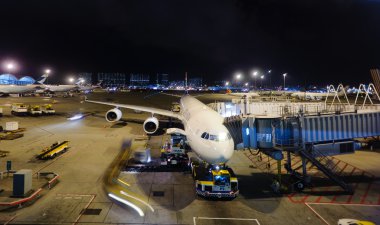 hong kong Uluslararası Havalimanı uçak yanaştı