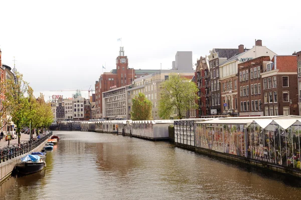 Kanalerna i amsterdam — Stockfoto