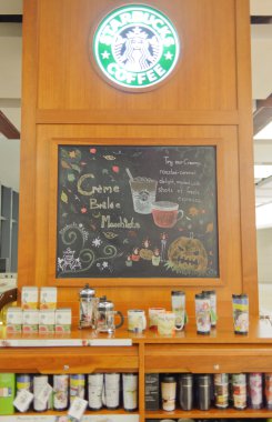 Starbucks kafede Hong Kong Havaalanı