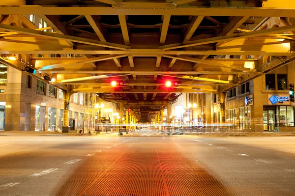 Мост в центре Чикаго — стоковое фото
