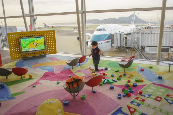 Ігрова кімната в Міжнародний аеропорт Гонконгу — стокове фото
