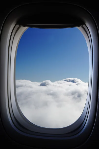 Luftaufnahme von blauem Himmel mit Wolken — Stockfoto
