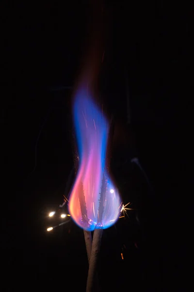 Μοβ-μπλε φλόγα — Φωτογραφία Αρχείου