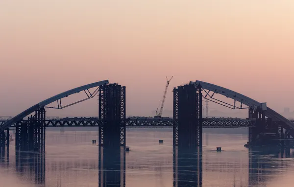 Мост через Днепр — стоковое фото