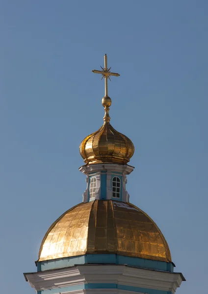 Cupola contro il cielo — Foto Stock