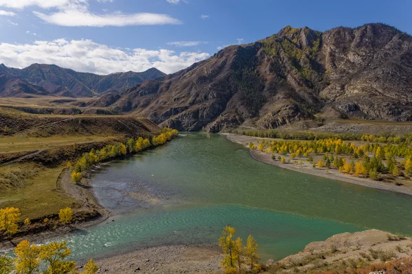 山区河流 — 图库照片