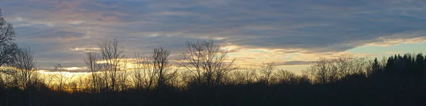 Bewölkter Sonnenaufgang — Stockfoto