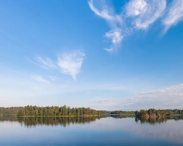 阳光灿烂的夏天风景 — 图库照片