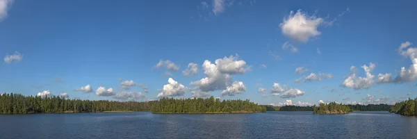 Lac d'été en bois — Photo