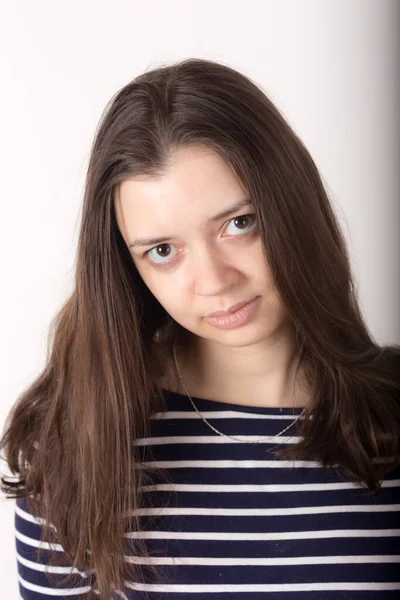 Студійний Портрет Дівчини Довгим Волоссям — стокове фото
