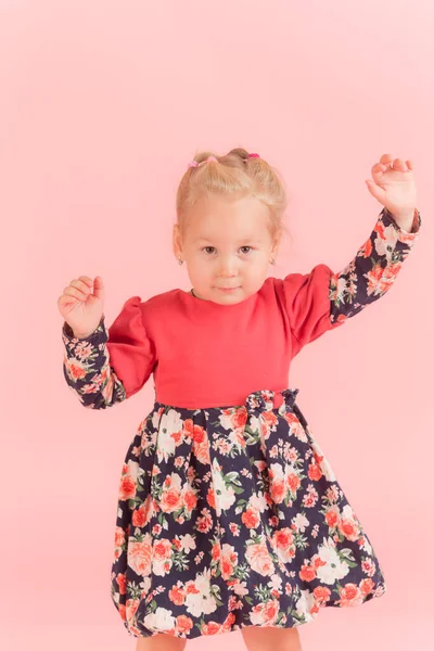 Studio Portrait Little Girl Pink Background — Stock Photo, Image