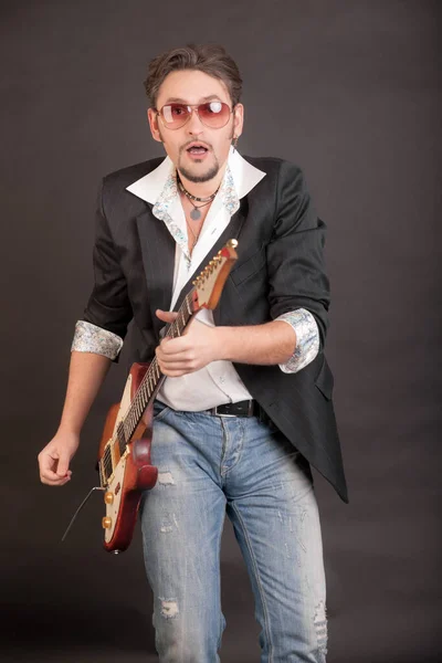 Portrét Muže Hrát Elektrická Kytara — Stock fotografie