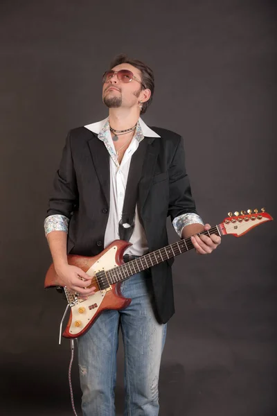 Retrato Hombre Tocando Guitarra Eléctrica —  Fotos de Stock