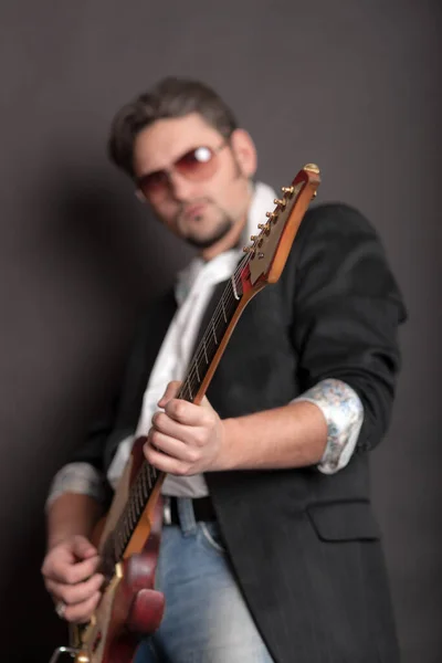 Portrait Man Playing Electric Guitar — Stock Photo, Image