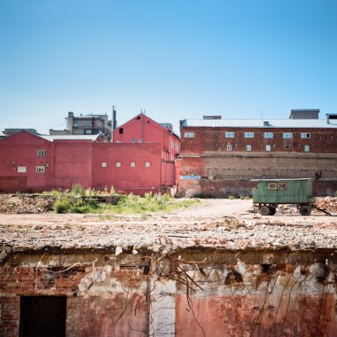 Binanın yıkılması sonra kentsel boş arazi