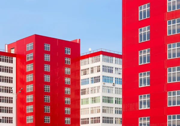 Fragment of the building against the sky — Stock Photo, Image