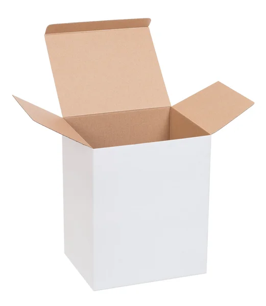 Otevřít kartónovou krabici na bílém pozadí — Stock fotografie
