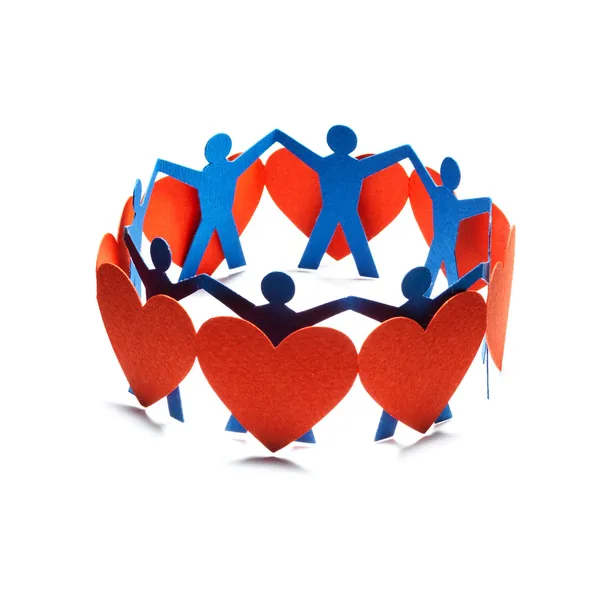 Skupina červené valentine srdce zapojených v řetězci, papír řemesla. — Stock fotografie
