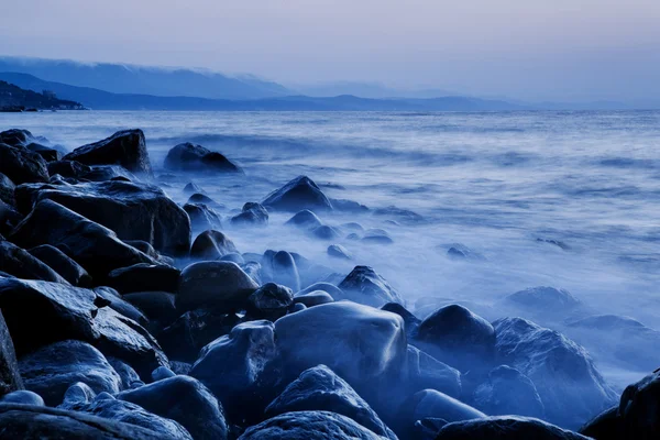 Mar paisagem monocromática — Fotografia de Stock