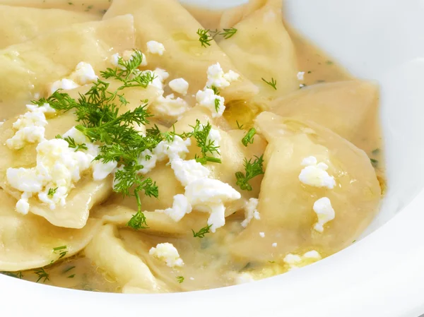 Traditionele Poolse en Oekraïense dumplings — Stockfoto