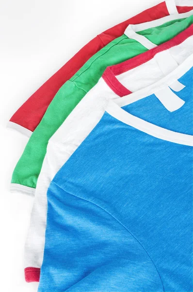 Camiseta colorida aislada en blanco —  Fotos de Stock