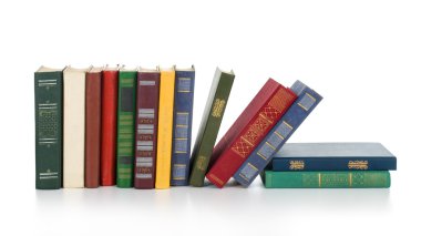 Renkli kitap yığını