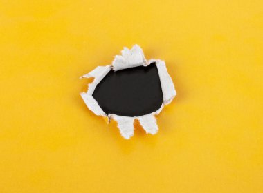 iletiniz için yırtık kağıt boşluk