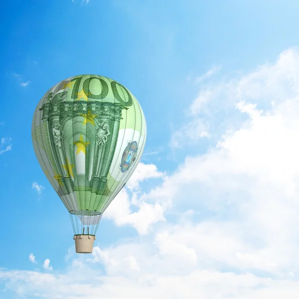 Balão de ar quente com notas de cem euros — Fotografia de Stock