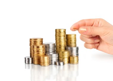 El ele tutuşan para yığını