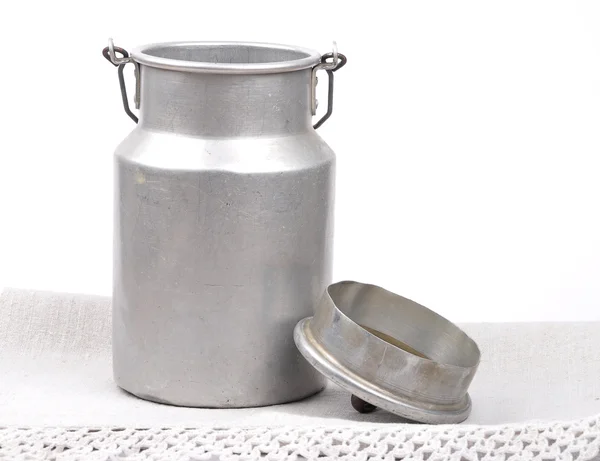 Milk can open — Stock Photo, Image