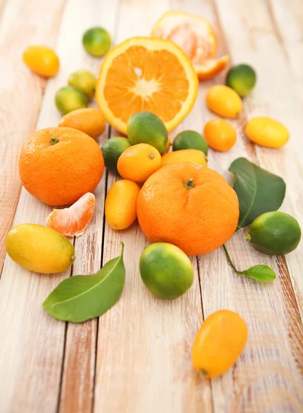 Fresh citrus fruits — Stock Photo, Image