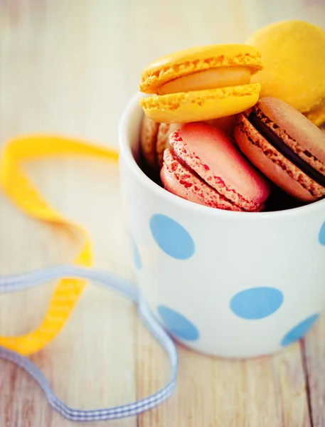 French macaroons in the cup — Stock Photo, Image