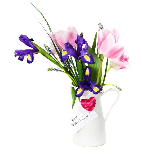 Bukett av rosa tulpaner, violett iris och muscari i potten — Stockfoto