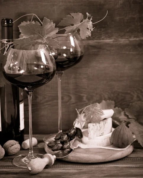 Still life with glasses of red wine — Stock Photo, Image