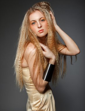 Genç sarışın kız Güzellik Portresi