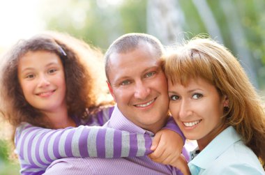 mutlu genç aile kızı ile