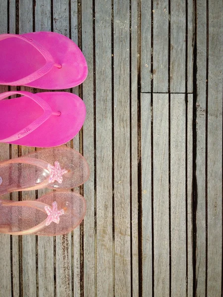 Flip-flop růžová dřevěná — Stock fotografie