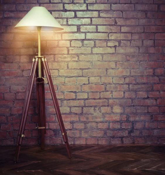 Interieur van loft met retro lamp — Stockfoto