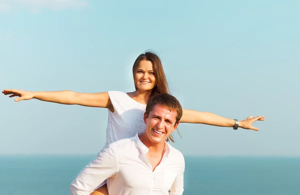 Young happy couple in love — Stock Photo, Image