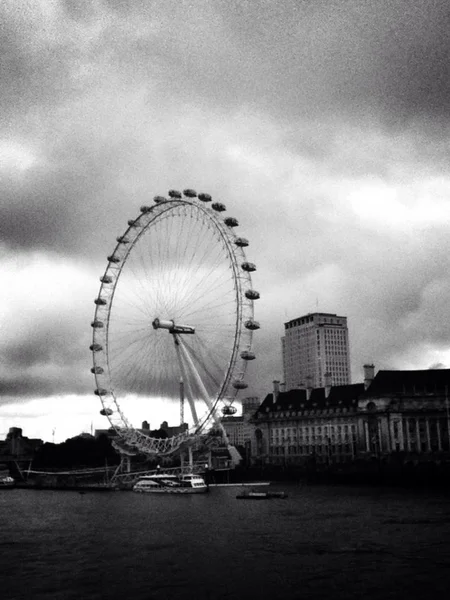 ロンドンの目のビュー — ストック写真