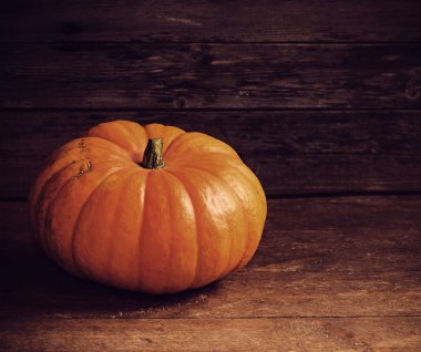 arka plan ile ahşap tahtada kabak