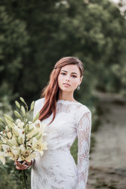 açık havada çok güzel bir gelin