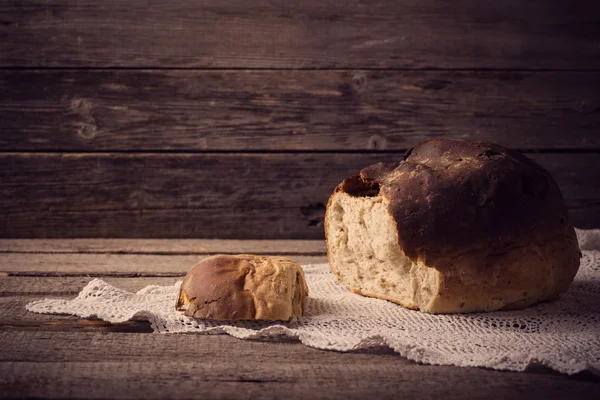 Ψωμί σε ξύλινο φόντο — Φωτογραφία Αρχείου